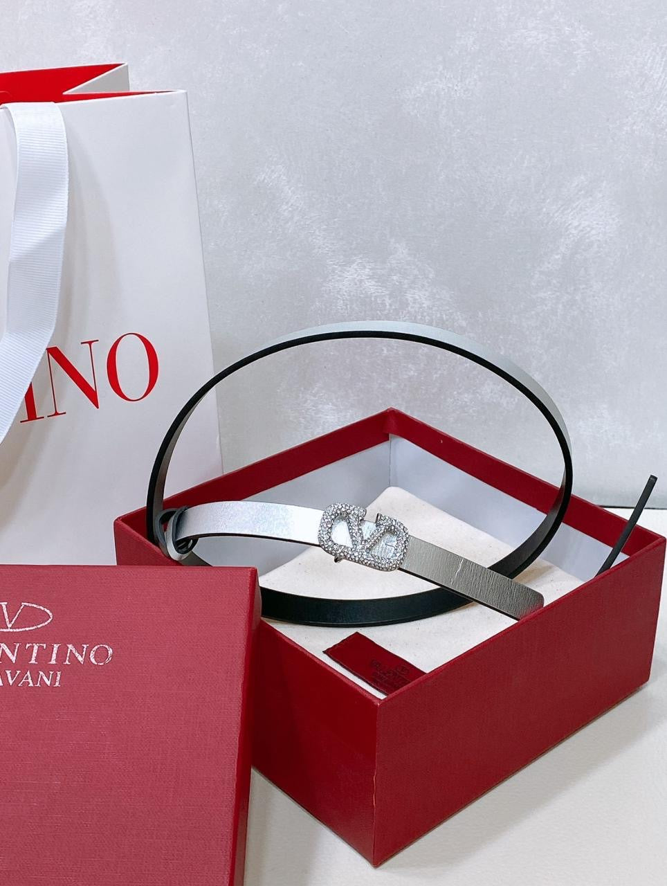 Valentino belt - thin with stones