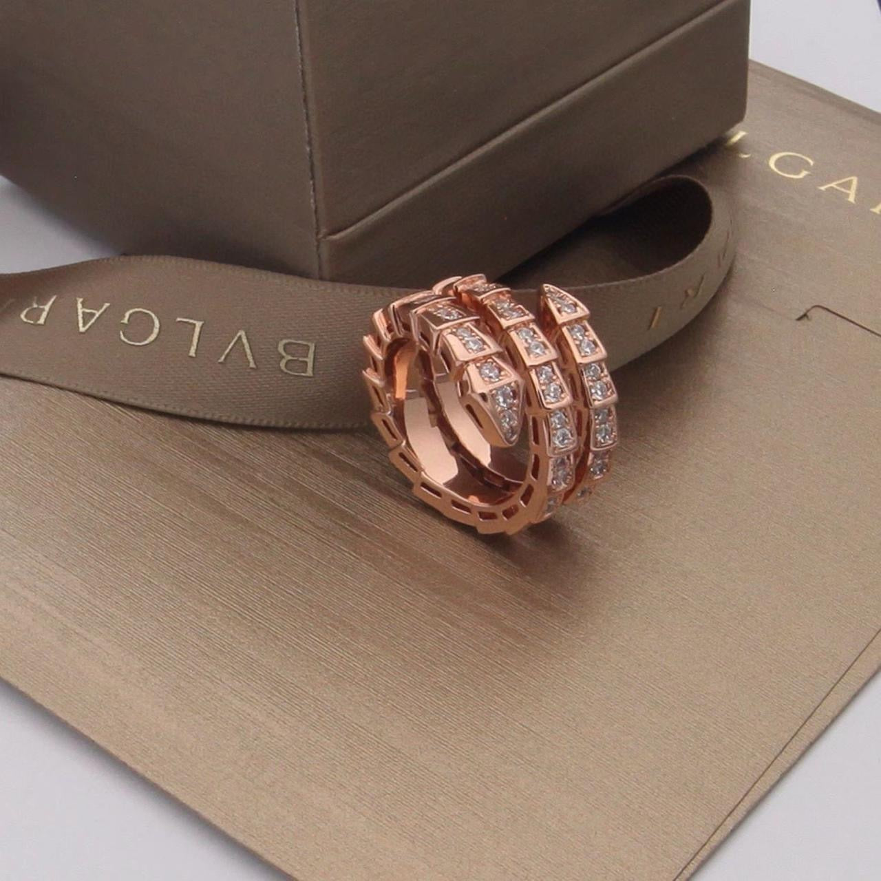 Bvlgari ring - full stones
