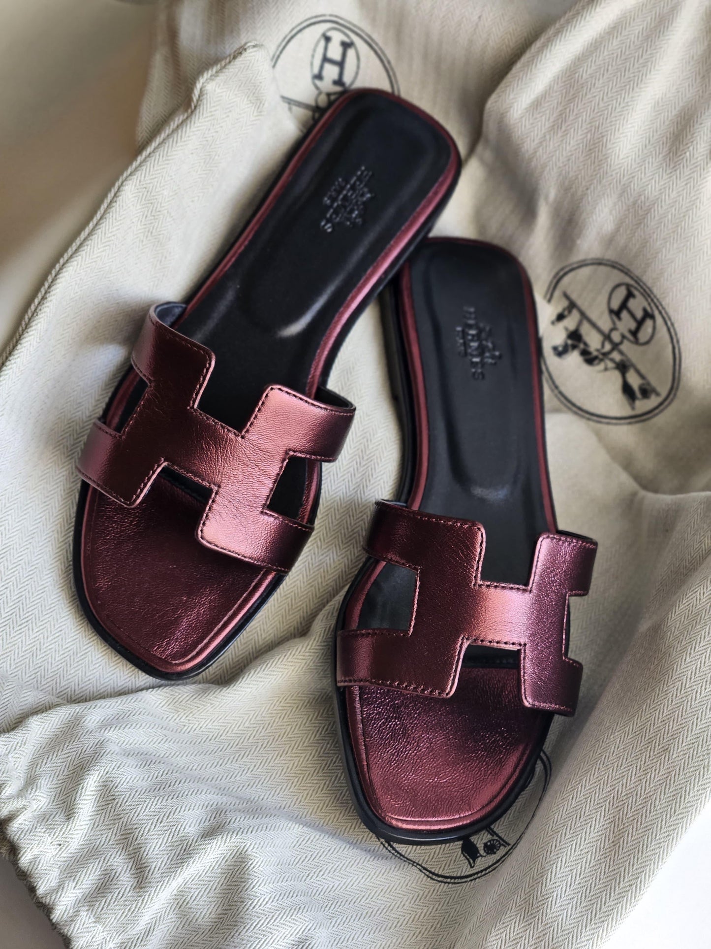 Hermes slippers - red