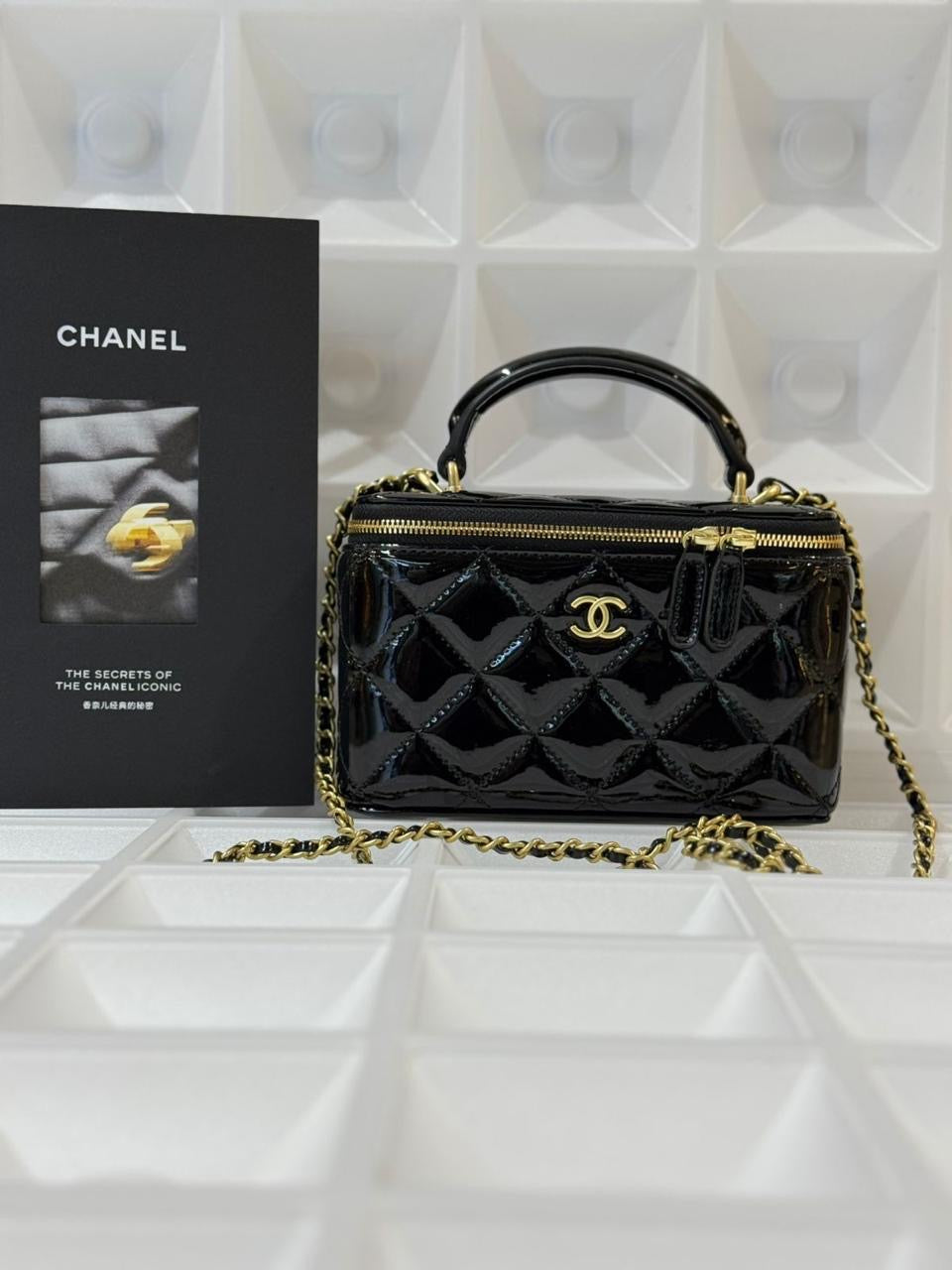 Chanel bag - glossy