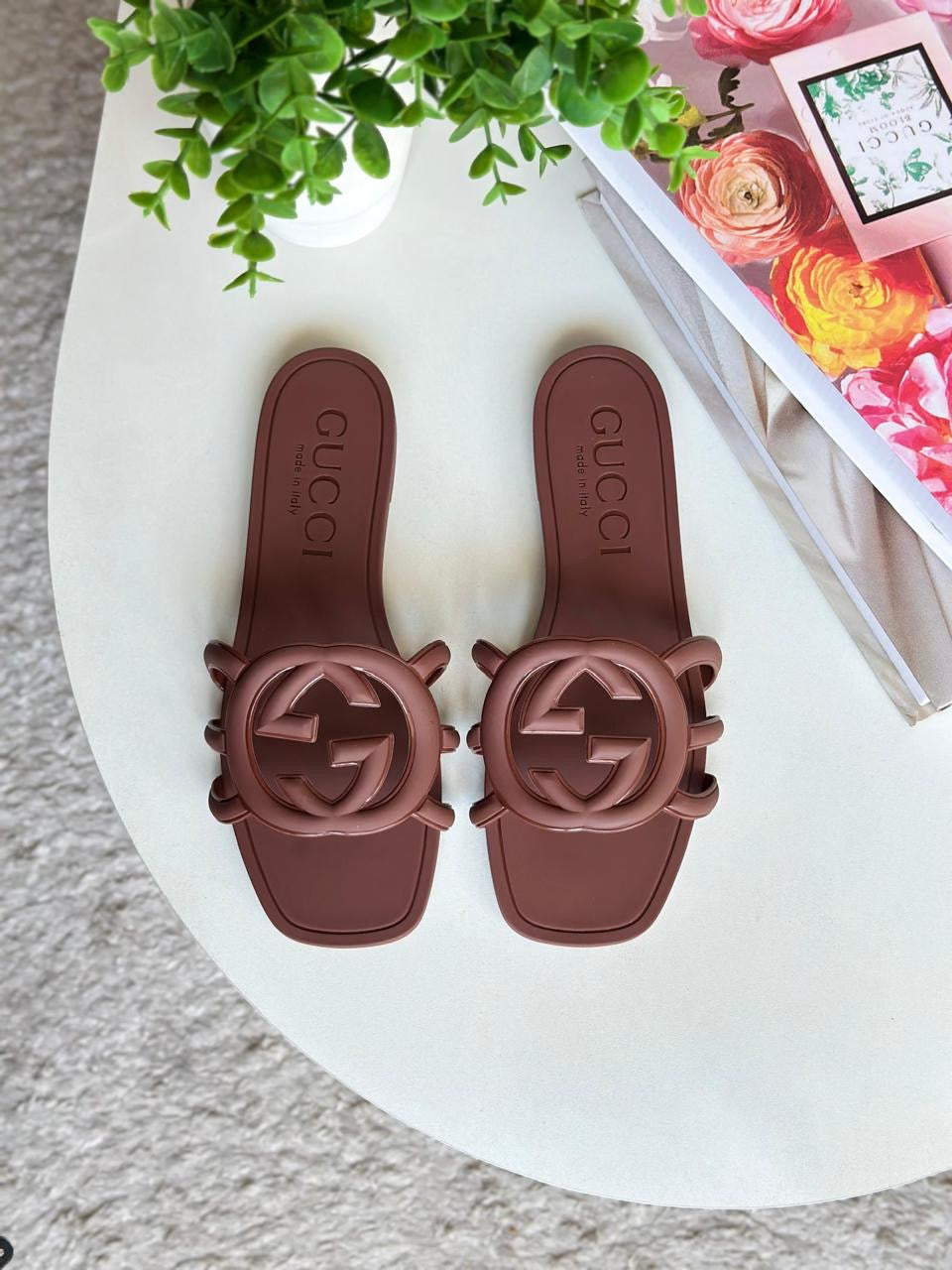 Gucci slippers