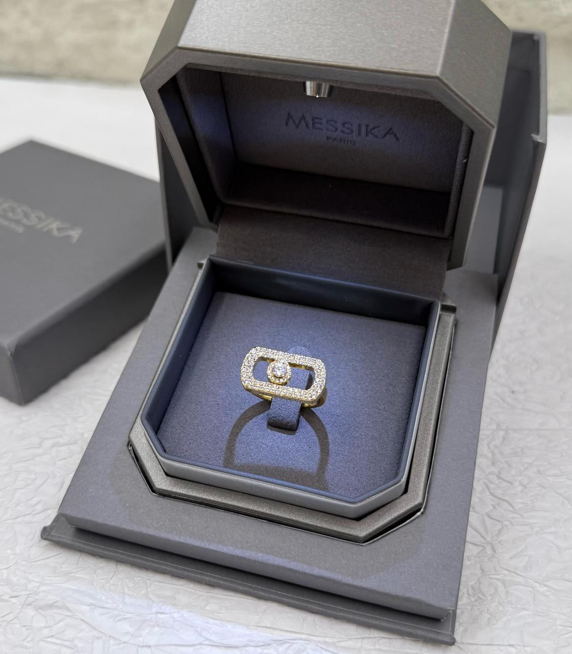 Messika ring