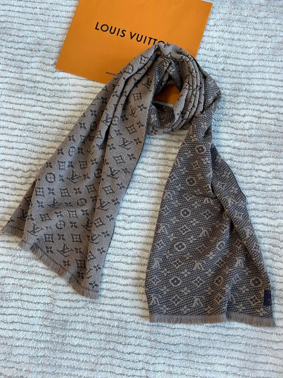 Gucci scarf
