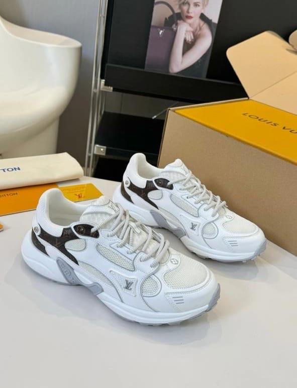 Lv sneakers