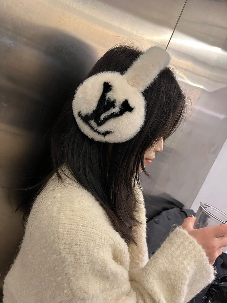 Lv ear muffs