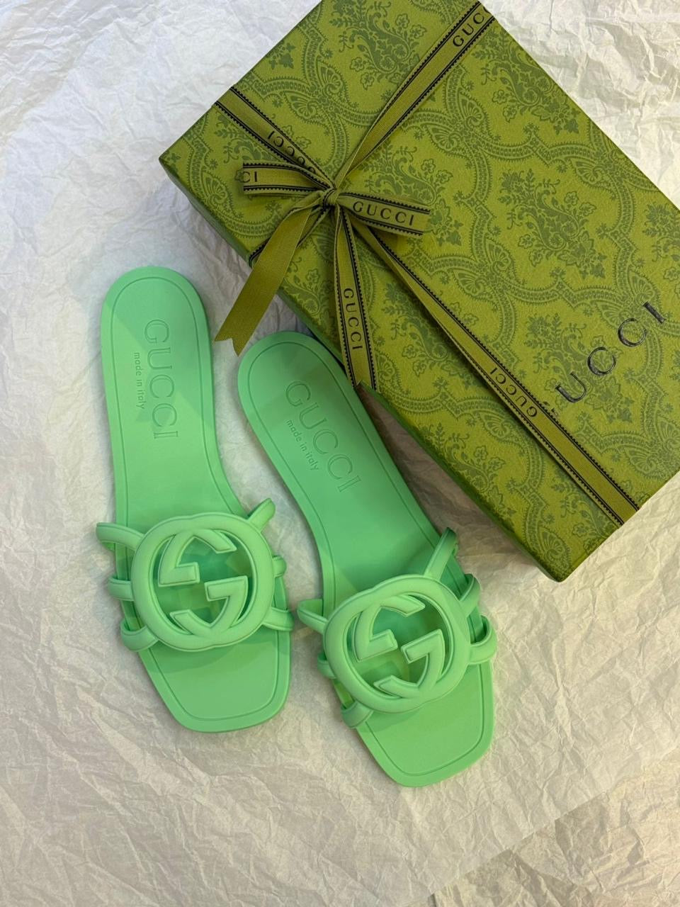 Gucci slippers
