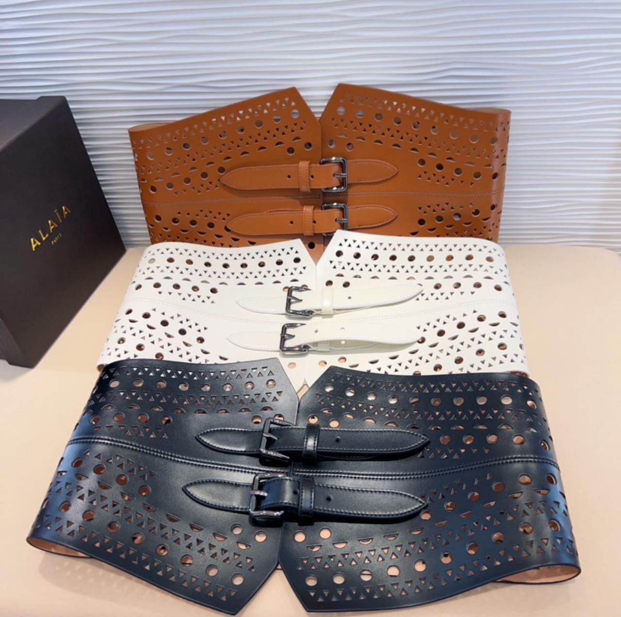 Alaia belt