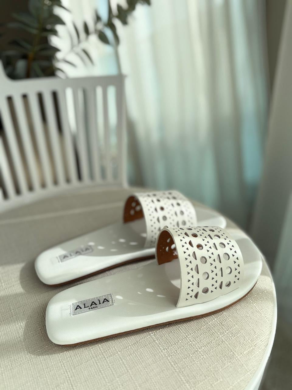 Alaia slippers