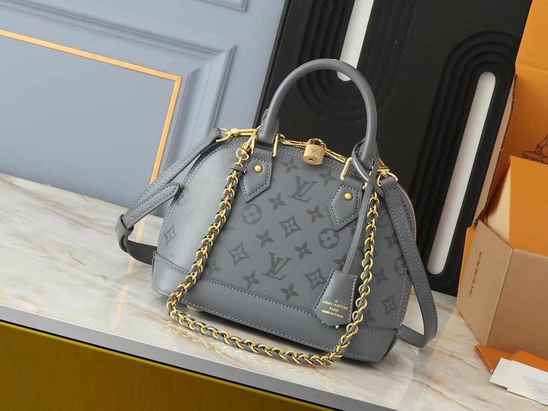 Lv bag alma