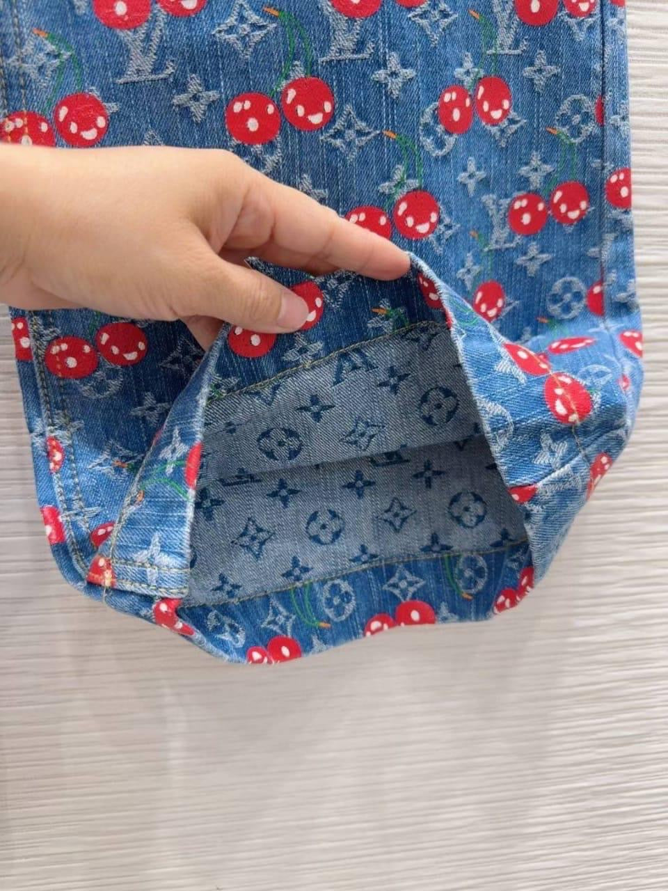 Lv pants