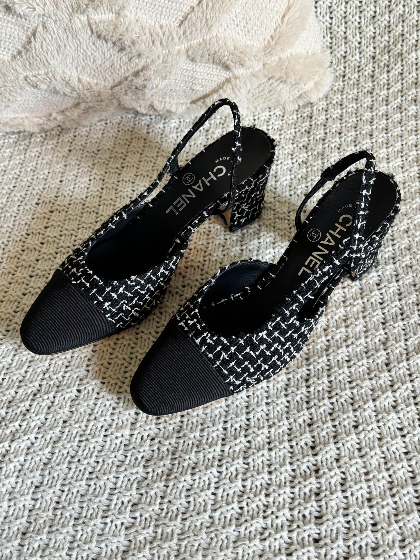 Chanel heels - twisted