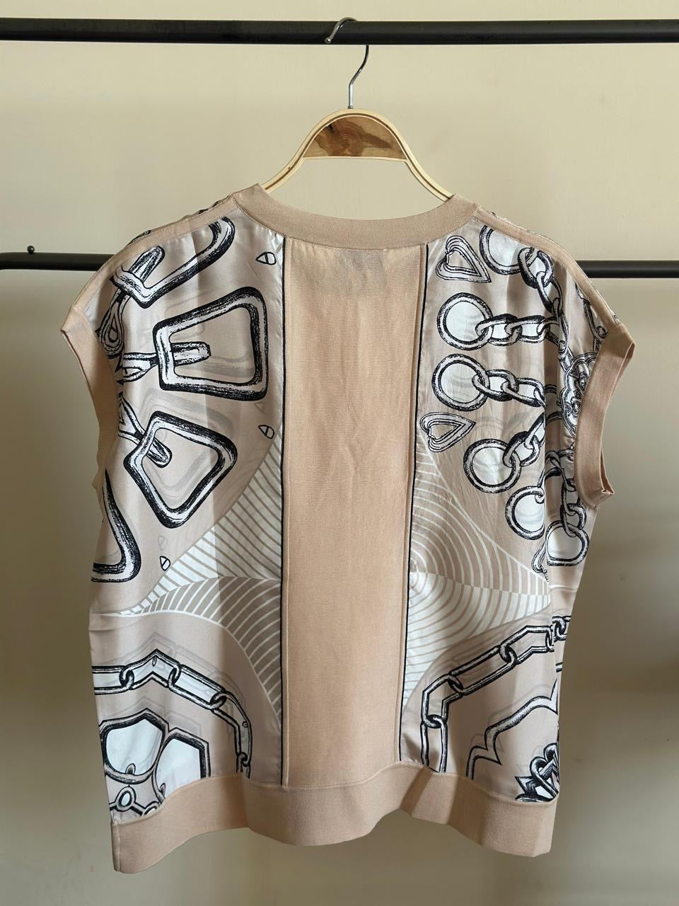 Hermes Tshirt ( real silk)