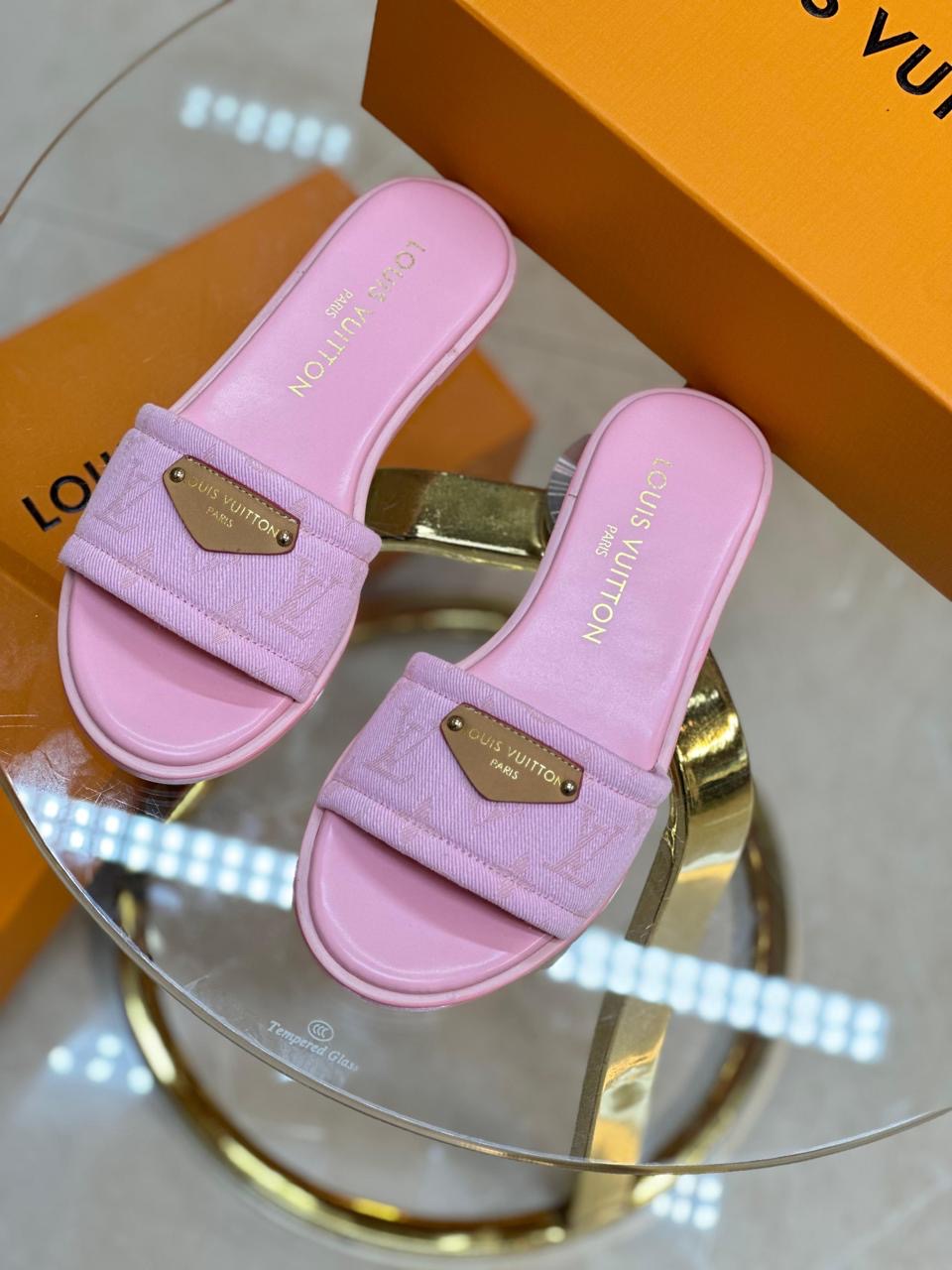Lv slippers