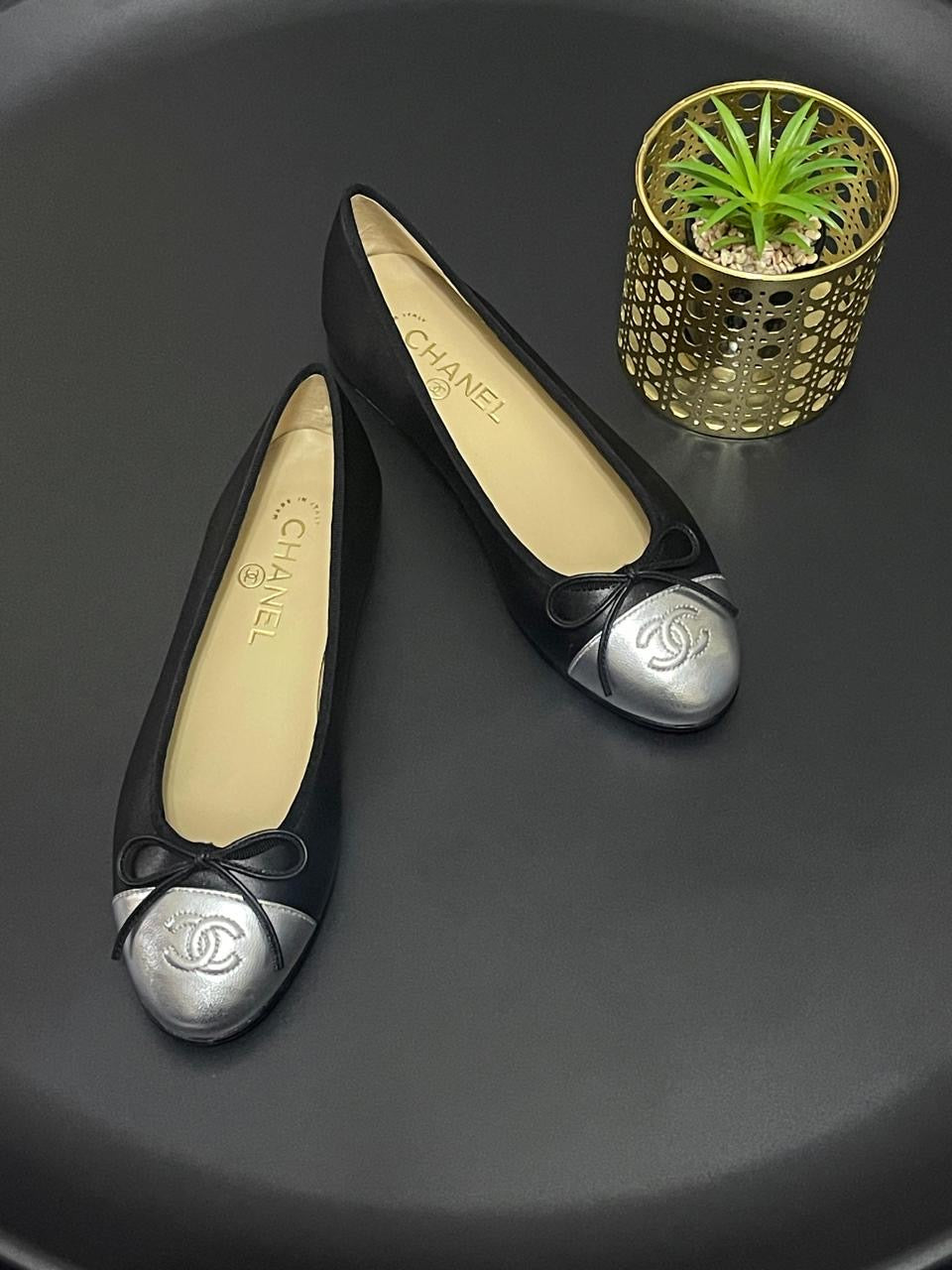 Chanel ballerina - black & silver