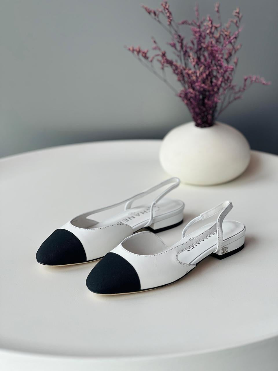 Chanel heels - low heels flat