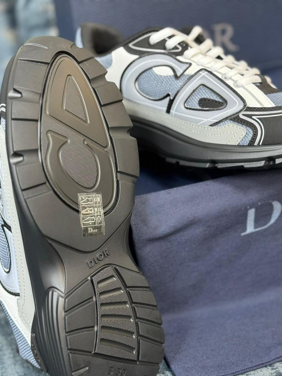 Dior sneakers