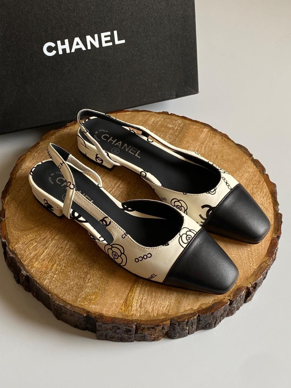 Chanel heels - low