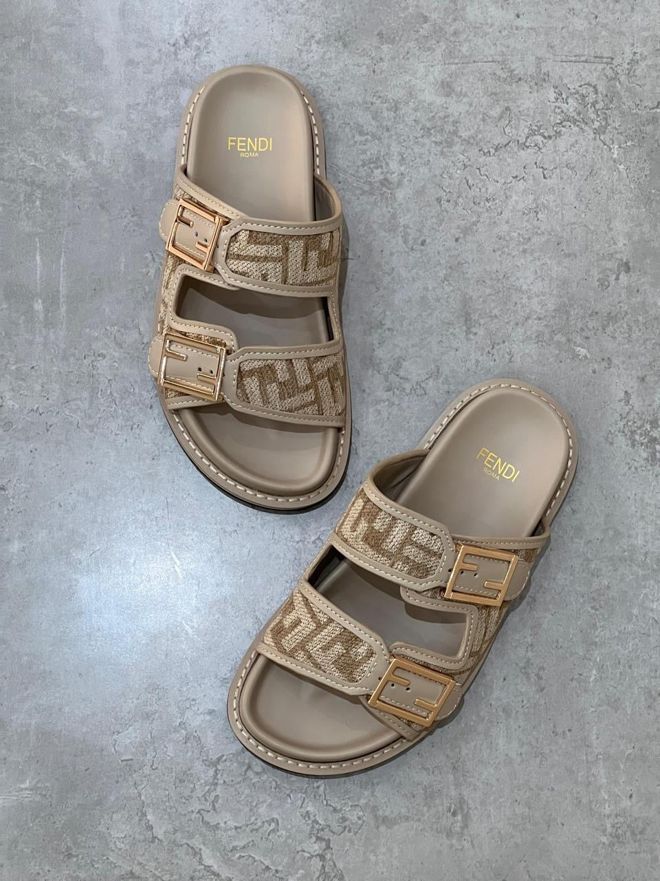 Fendi slippers