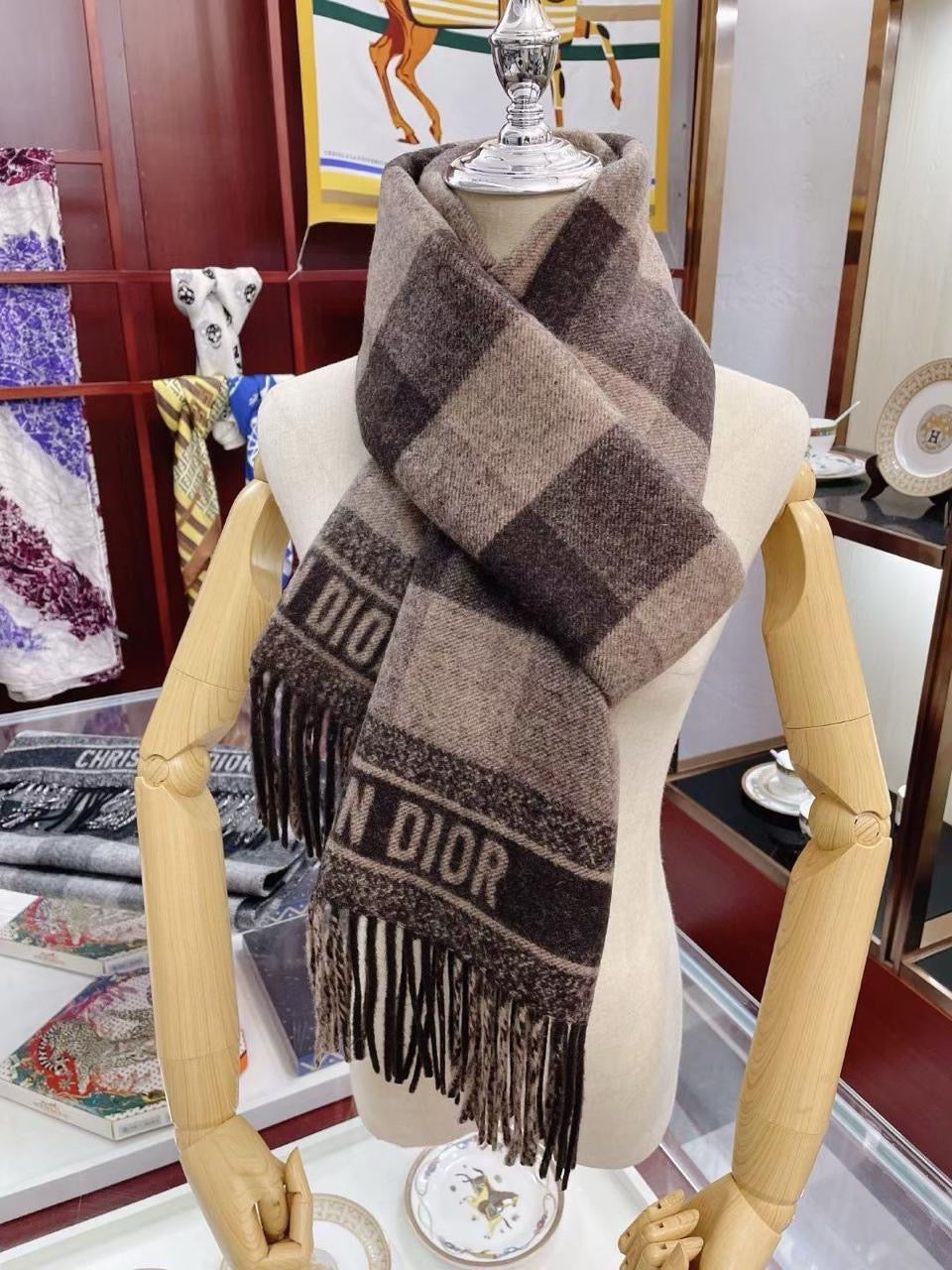 Dior scarf