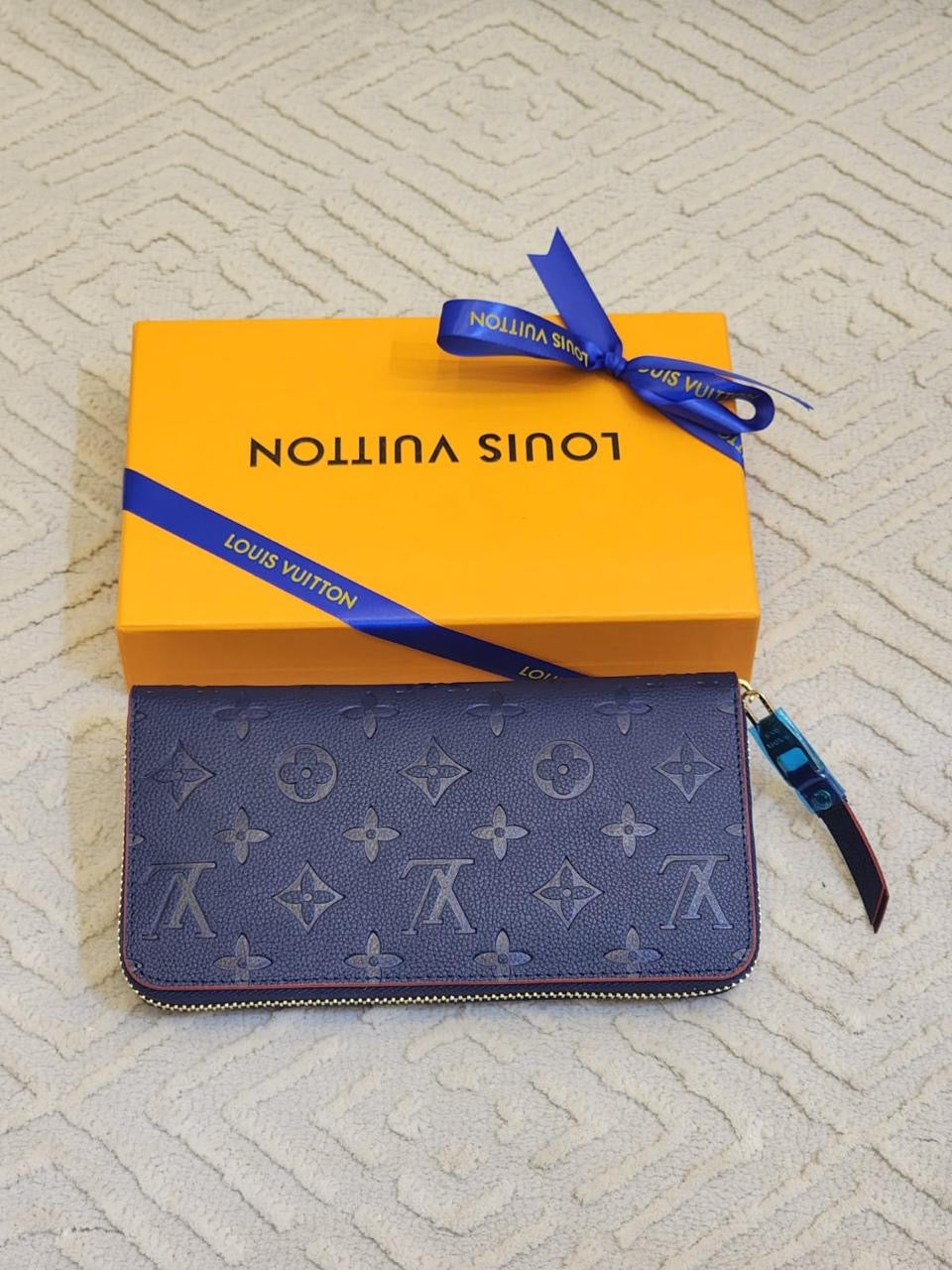 Lv wallet