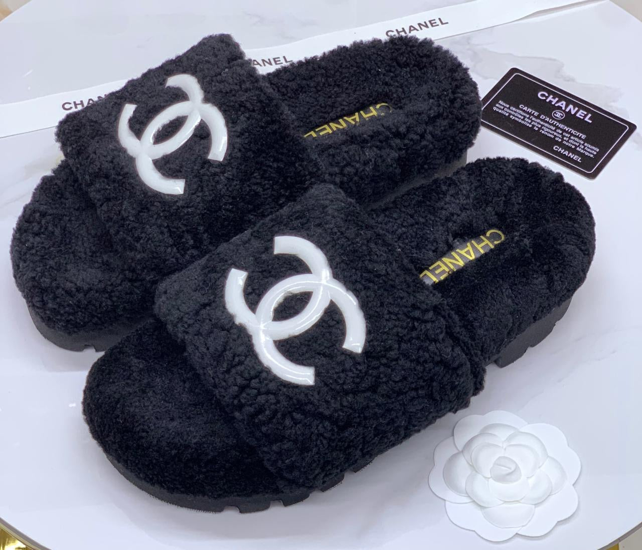 Chanel slippers with fur