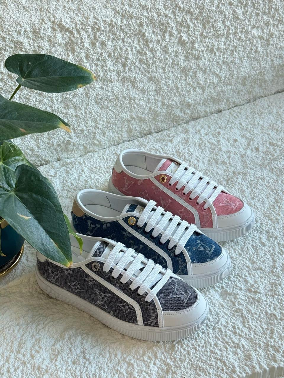 Lv sneakers