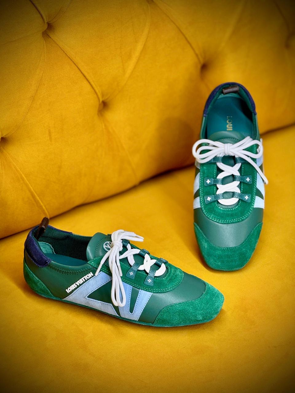 Lv sneakers