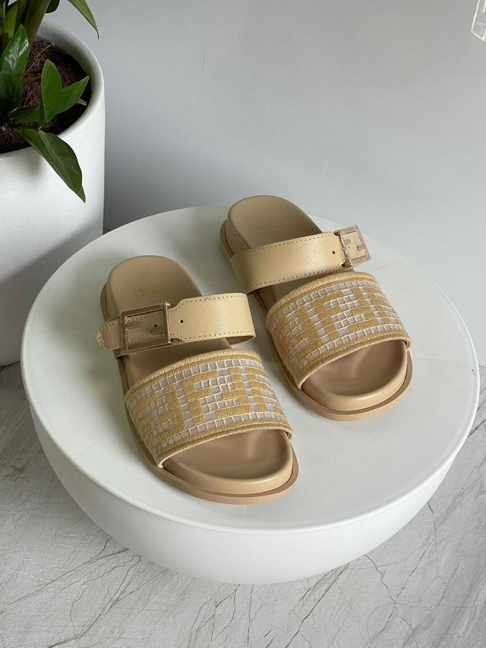 Fendi slippers