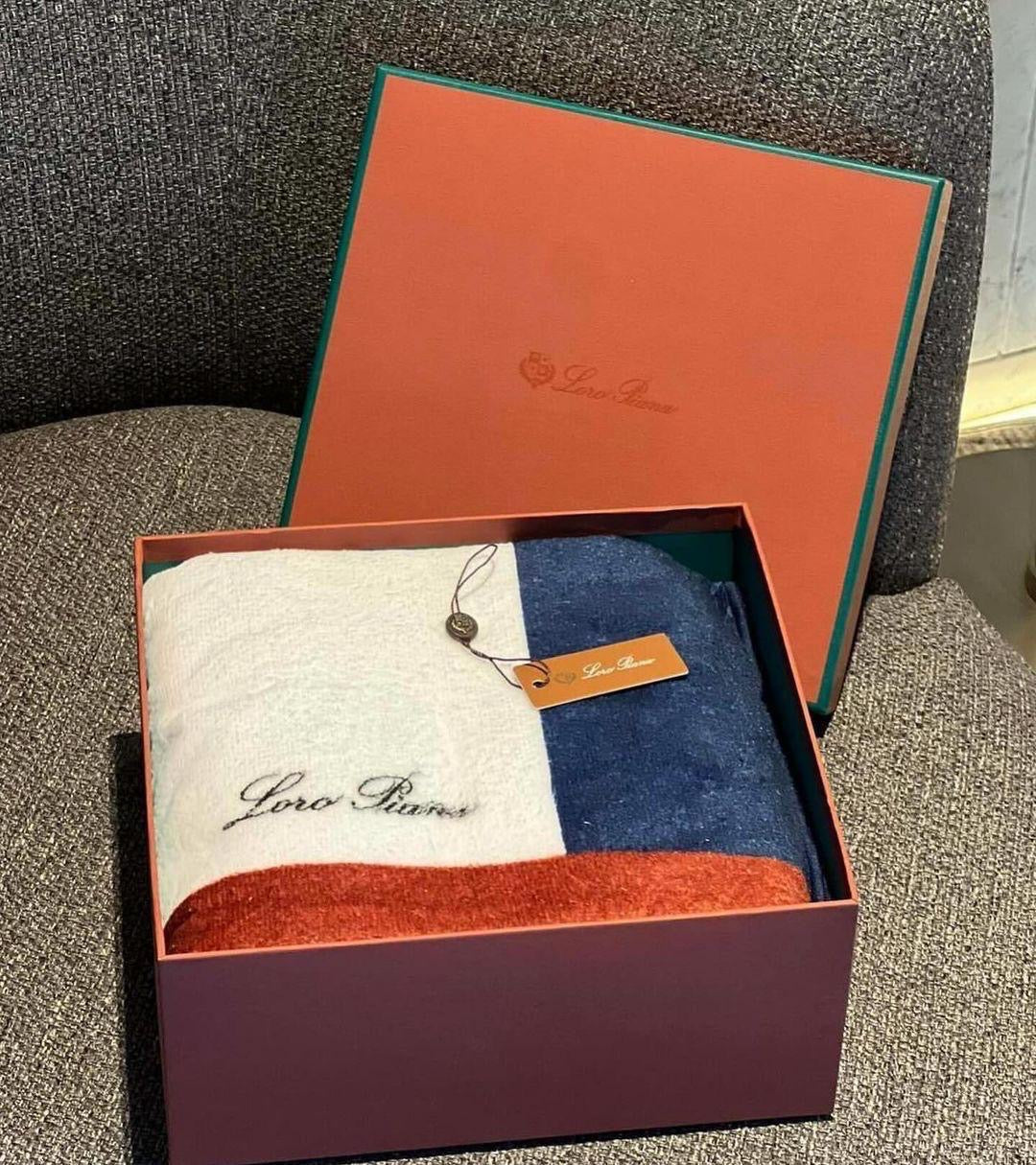Loro piana blanket