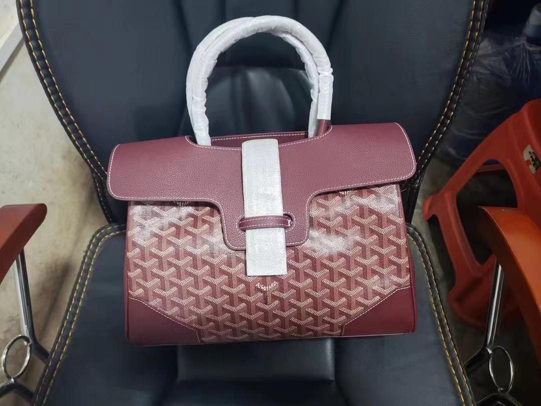 Goyard bag