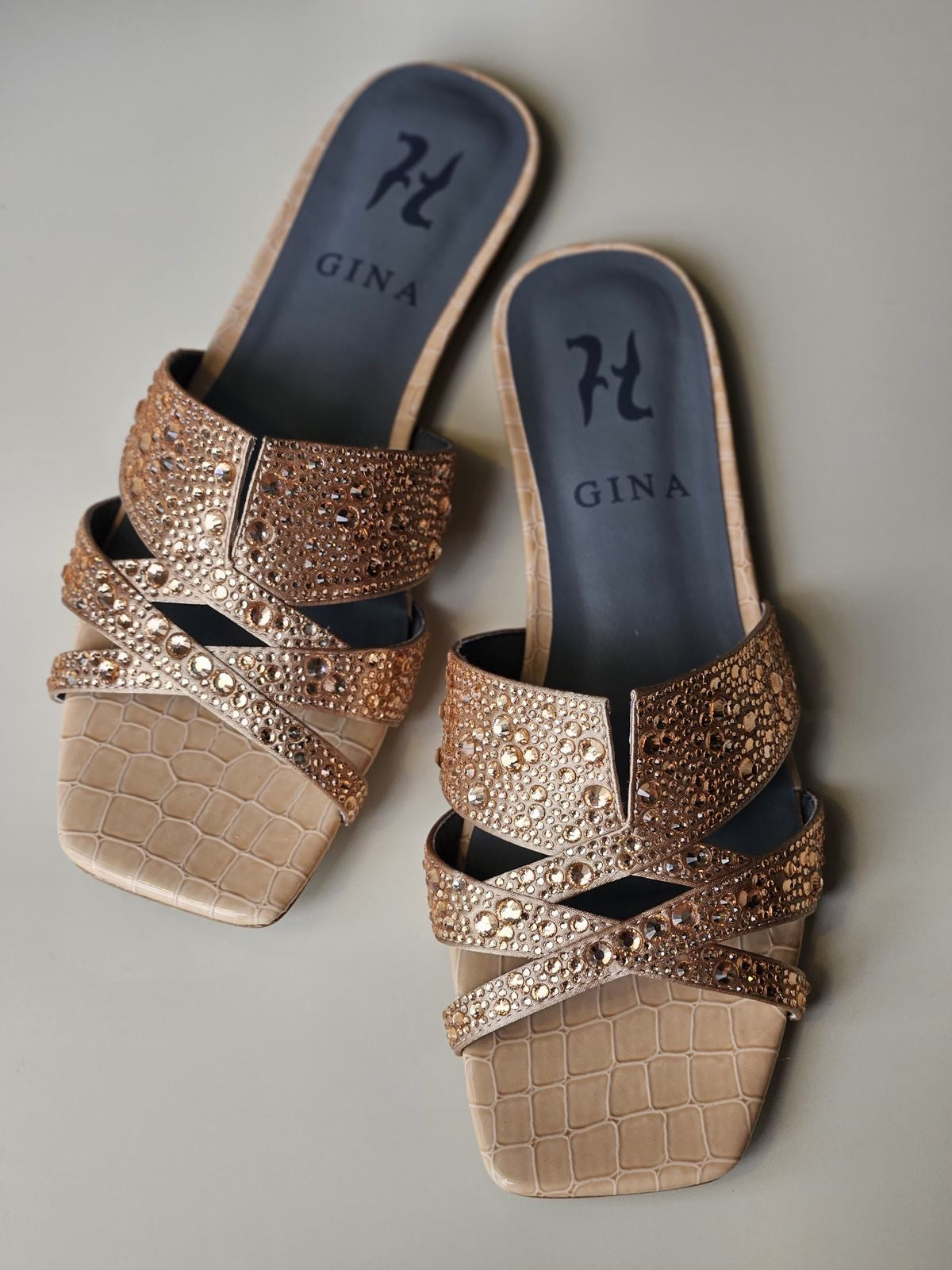 Gina slippers