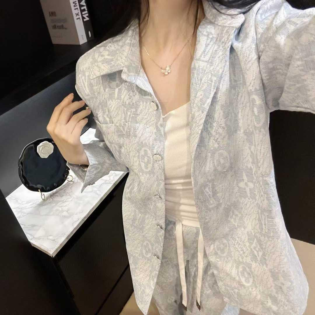 Lv clothes set