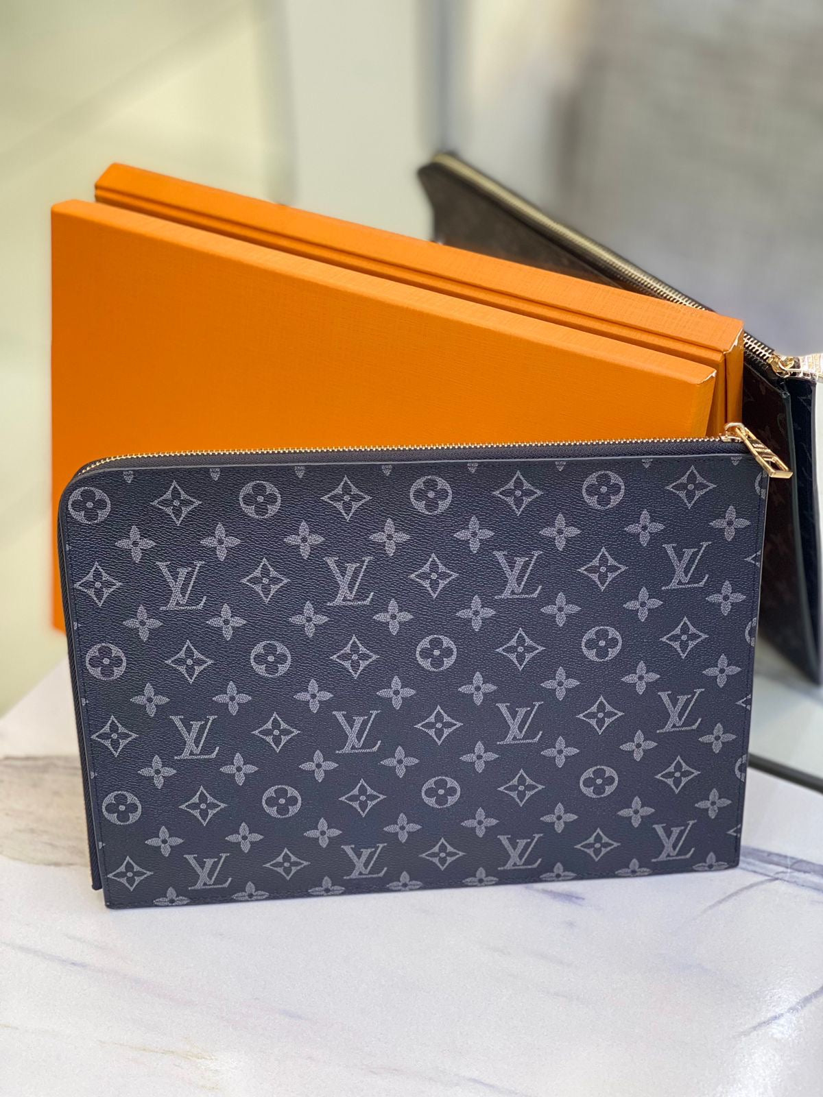 Lv bag - pouch