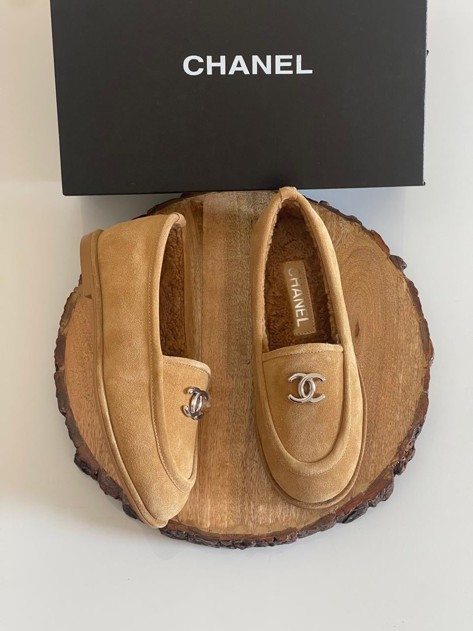 Chanel loafers - with fur