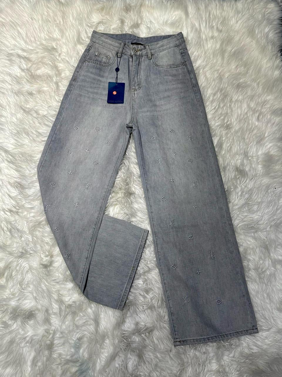 Lv pants