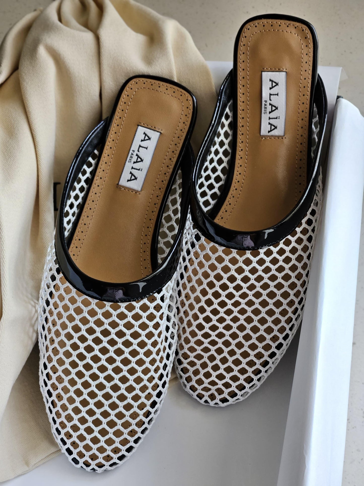 Alaia slippers