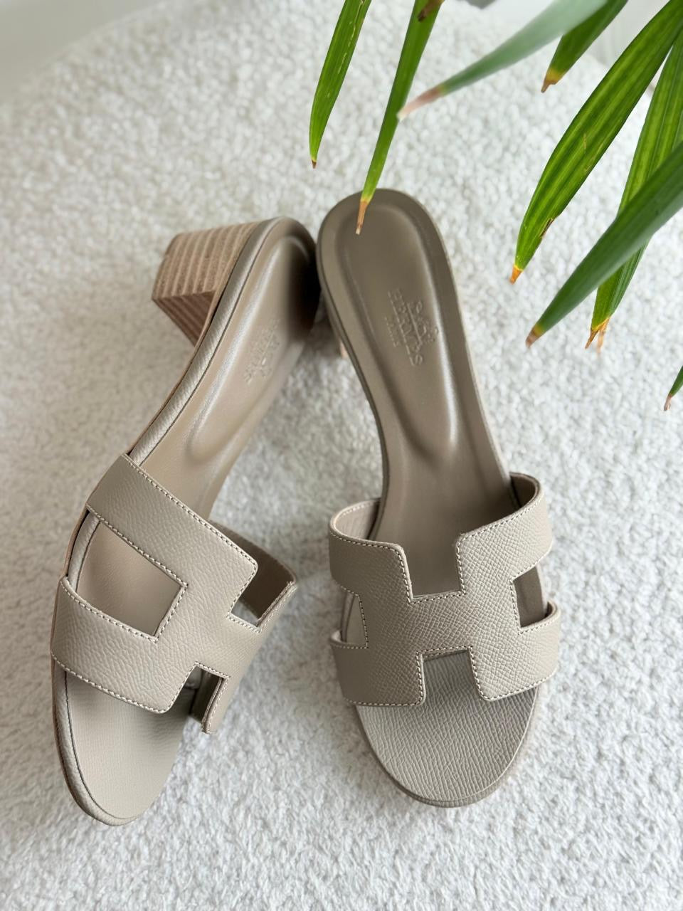 Hermes sandals heels