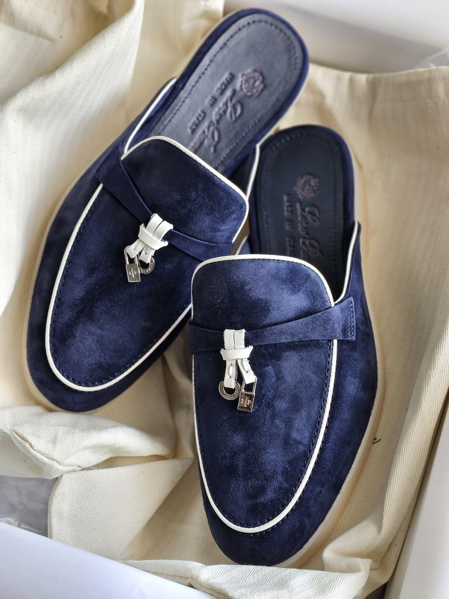Loro piana mules