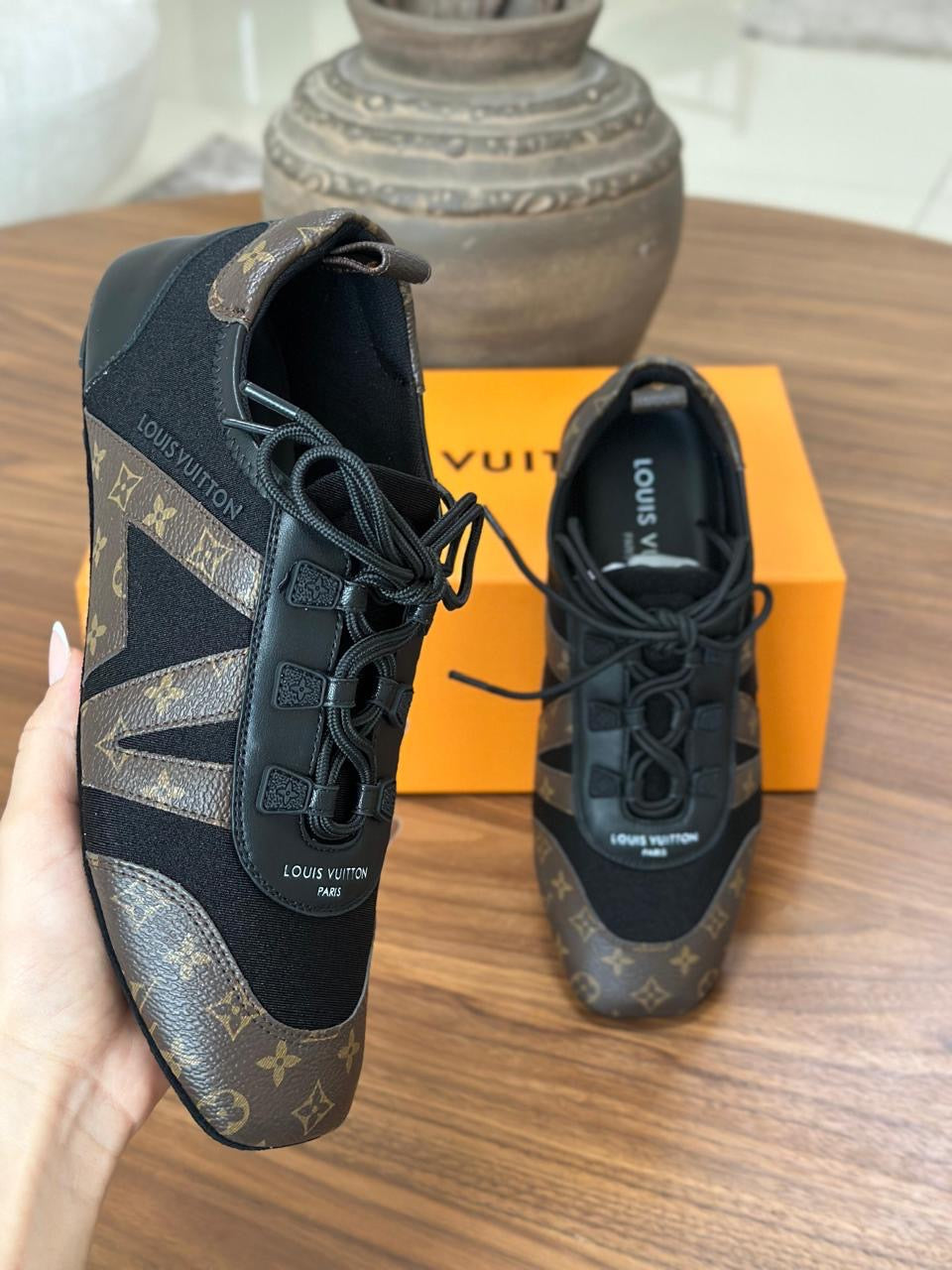 Lv sneakers