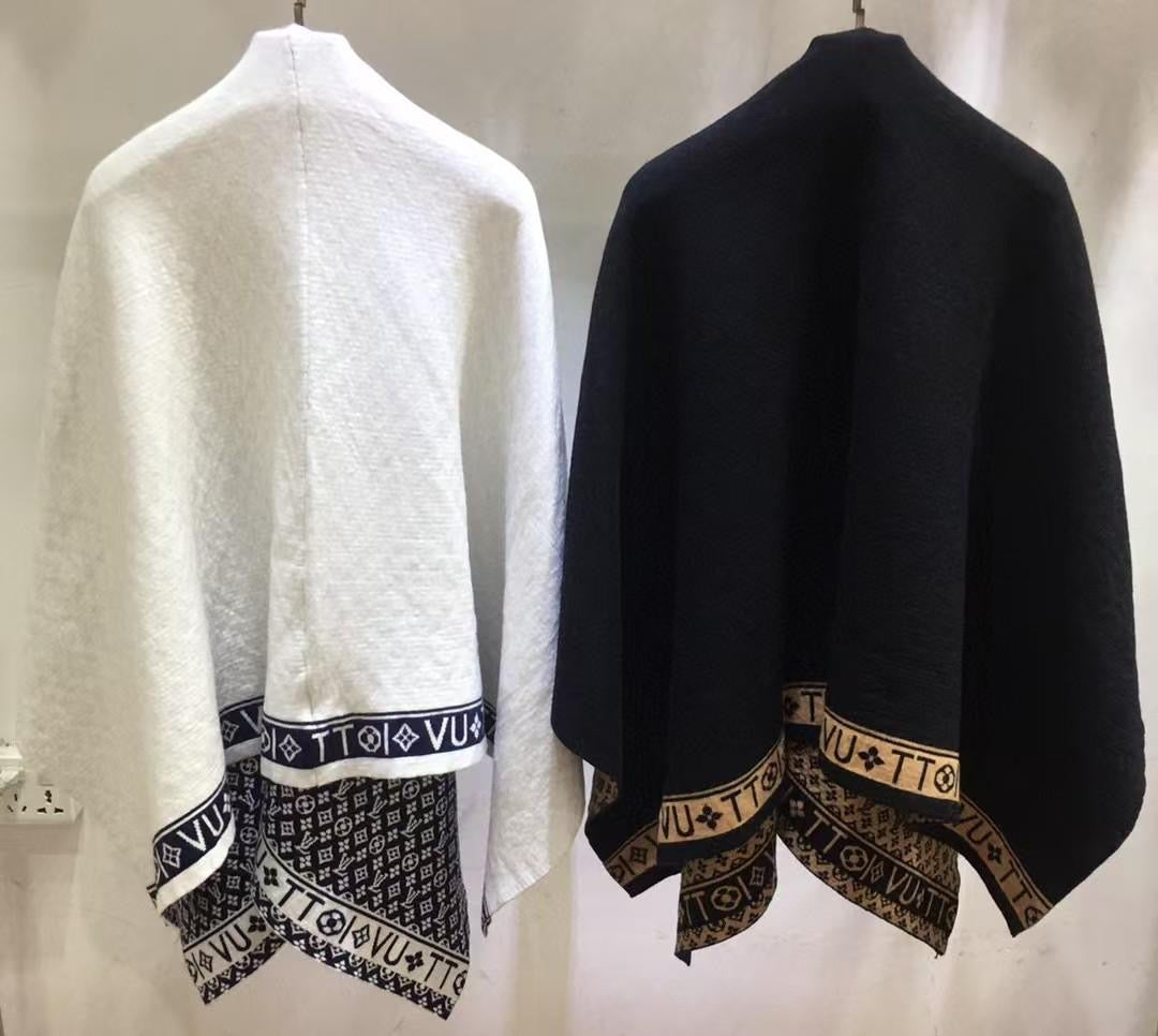 Lv scarf