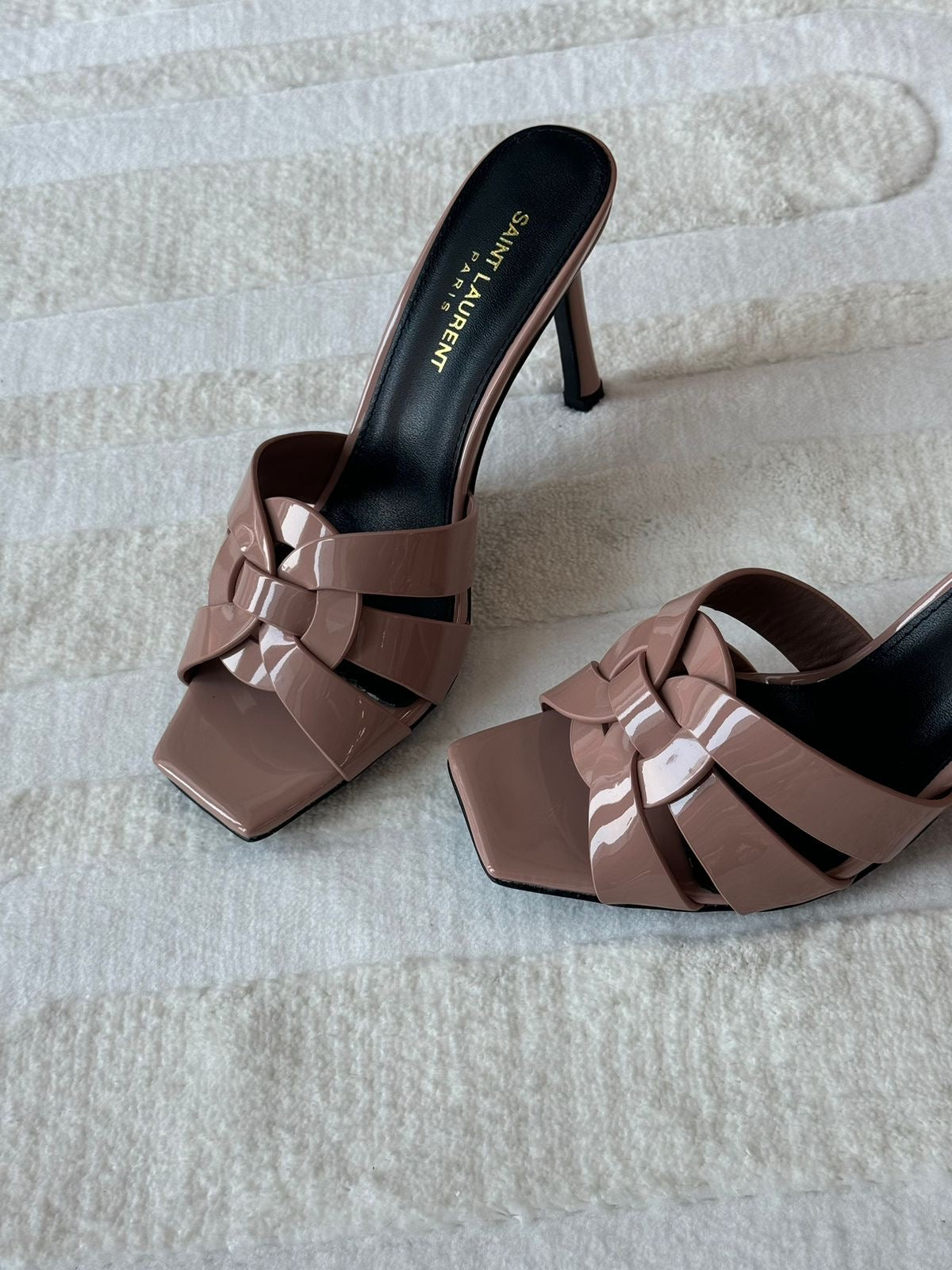 Ysl sandals heels - shiny