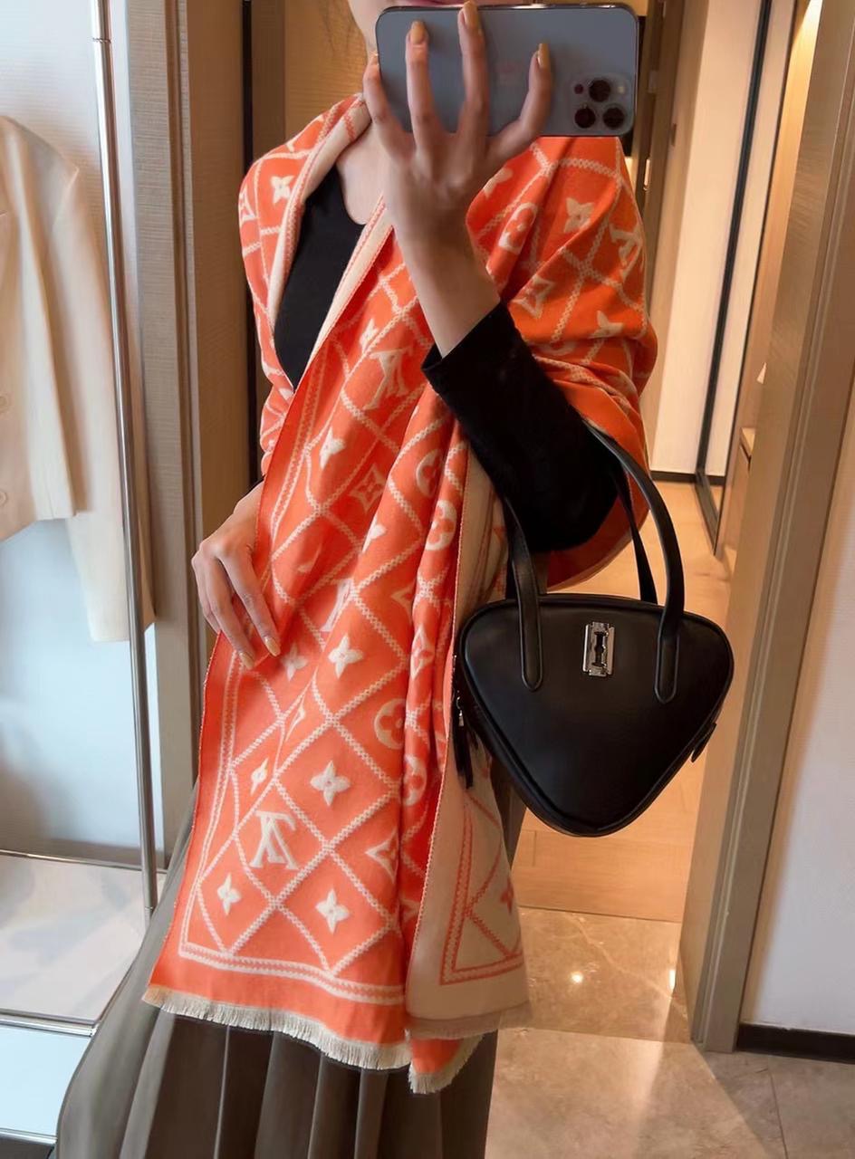 Lv shawl