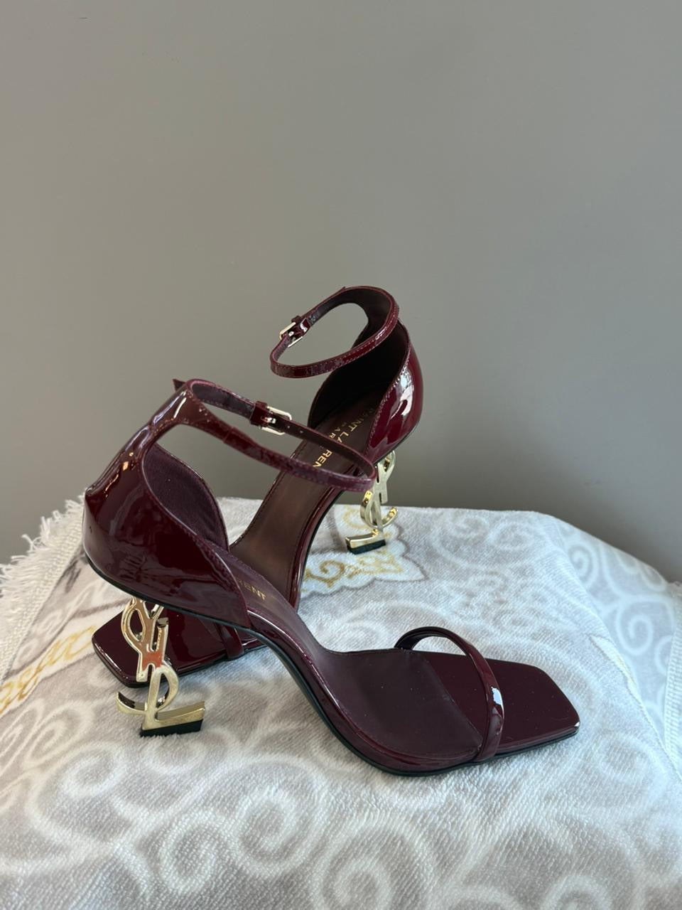 Ysl sandals heels