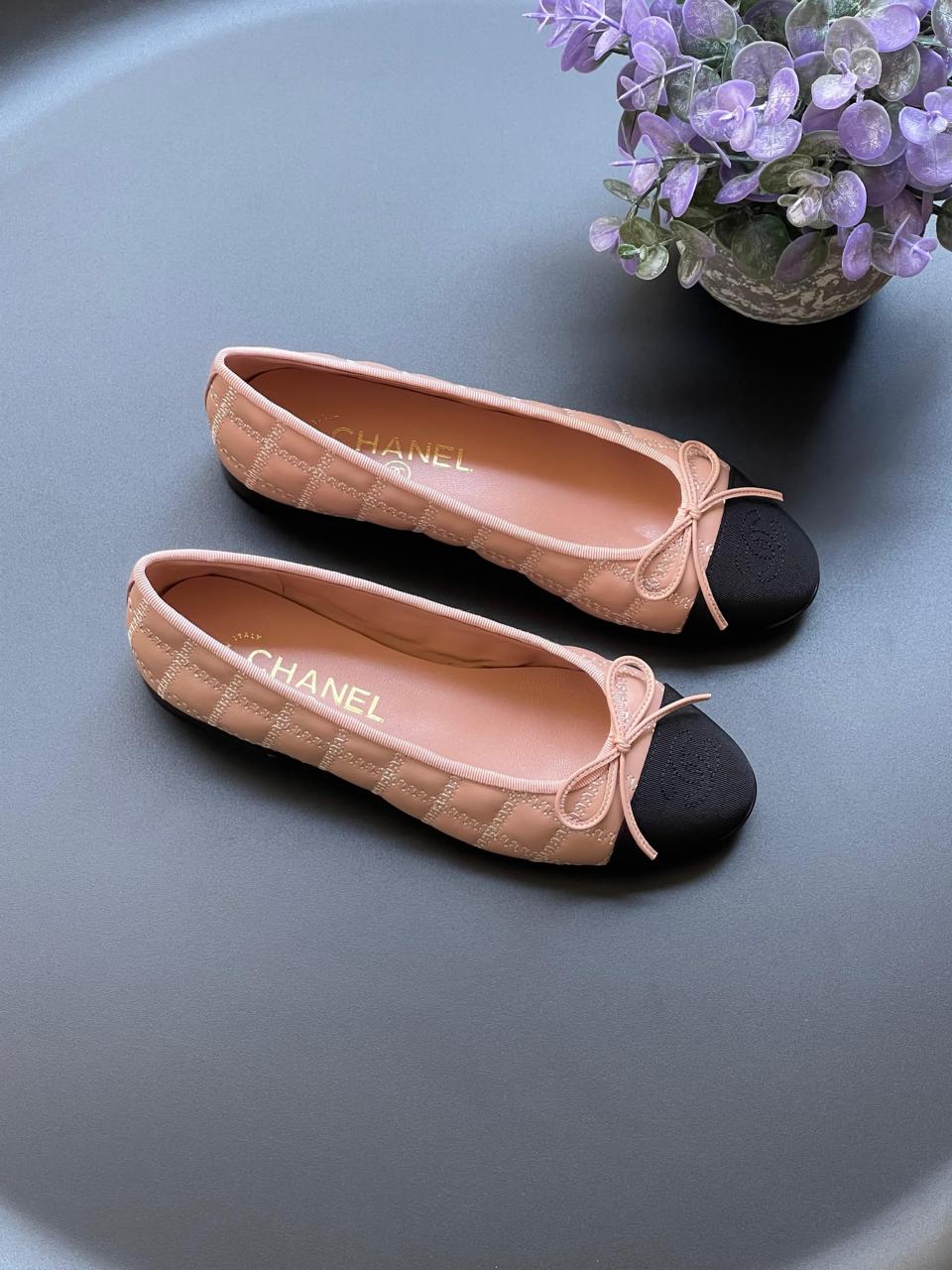 Chanel ballerina