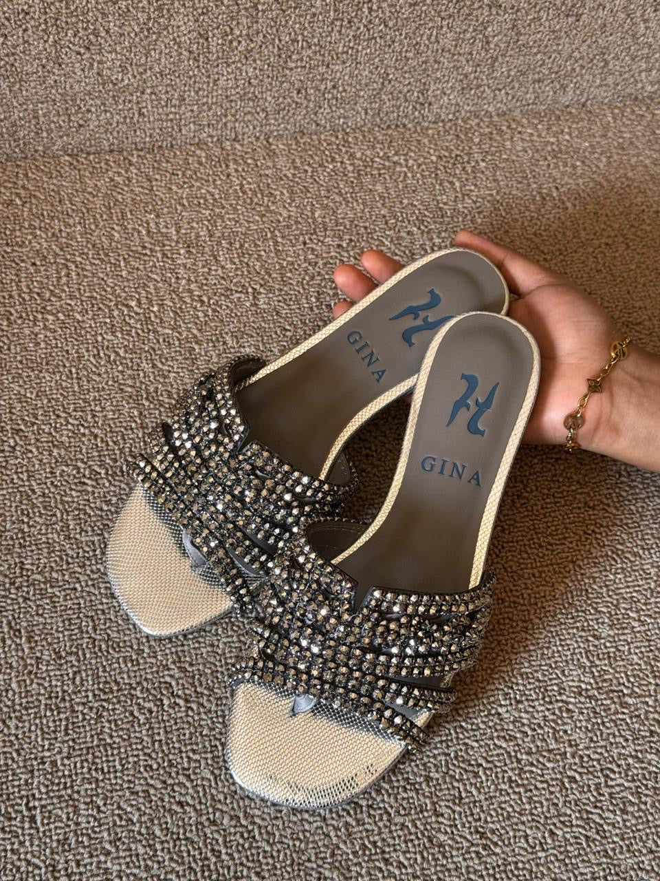 Gina slippers