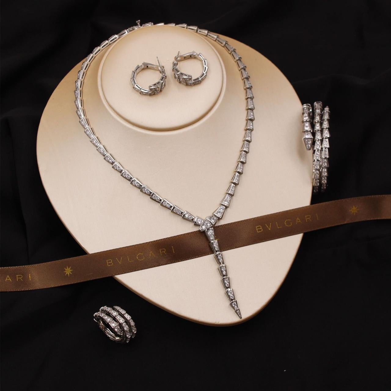 Bvlgari jewelry set