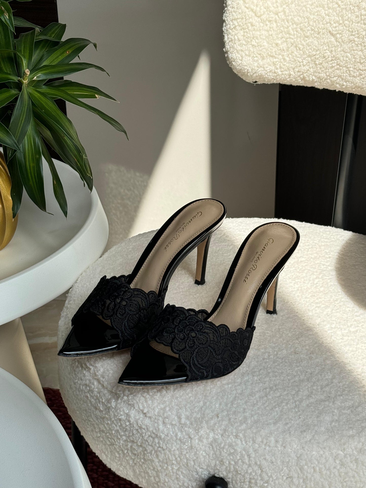 G rossi sandals heels