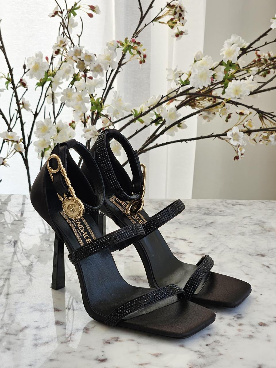 Fendi - fendache sandals heels