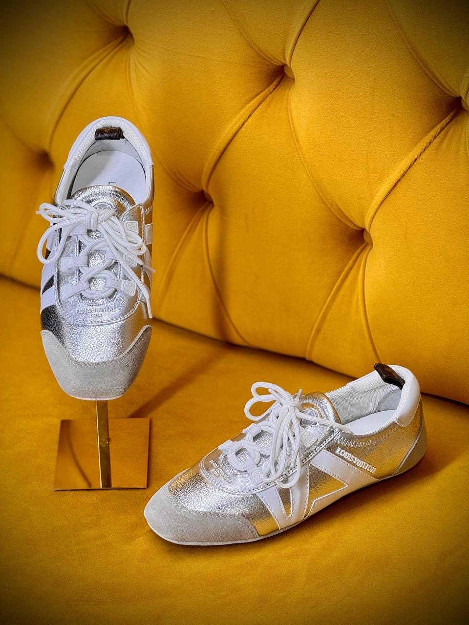 Lv sneakers