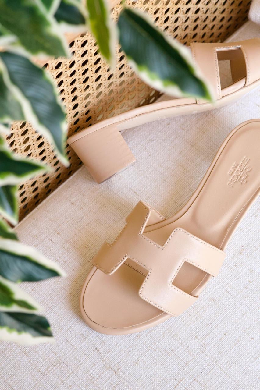 Hermes sandals heels beige